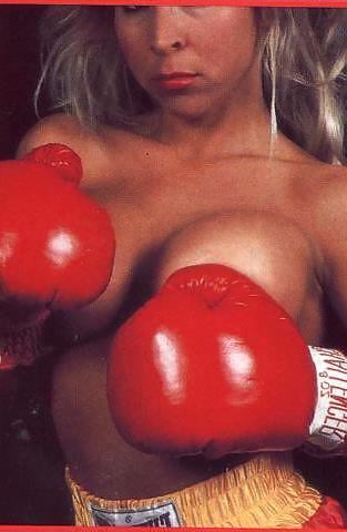 25P Boxing Gloves