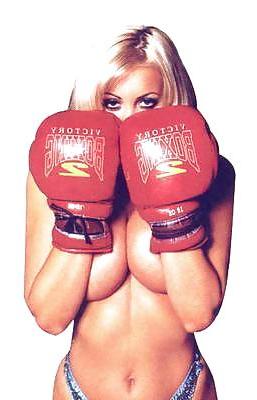 25P Boxing Gloves