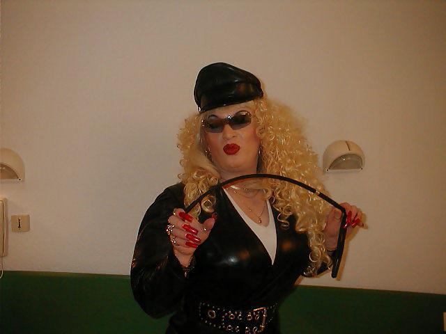 9P Isabelle leather bitch