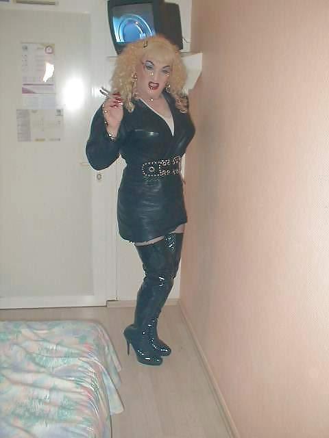 9P Isabelle leather bitch