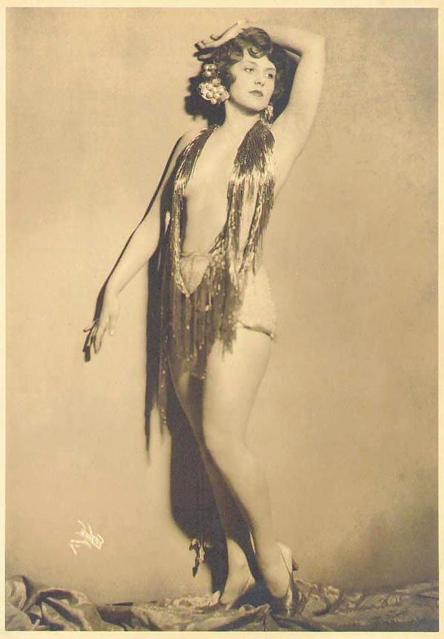 21P Vintage Erotic Photo Art 21 -  Cabaret Girls