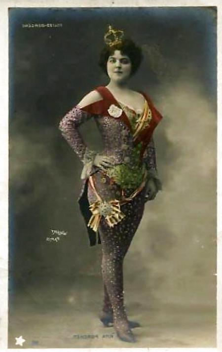 21P Vintage Erotic Photo Art 21 -  Cabaret Girls