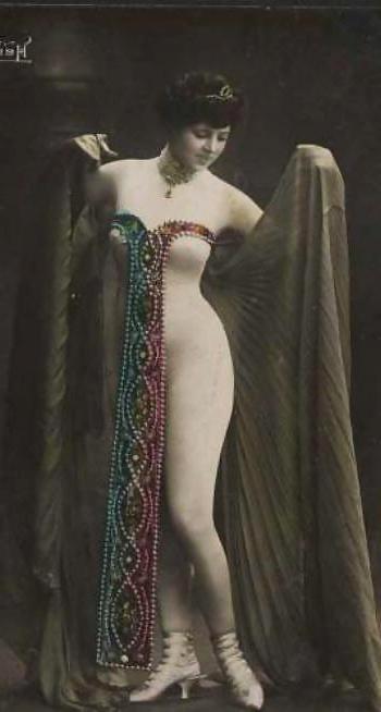 21P Vintage Erotic Photo Art 21 -  Cabaret Girls