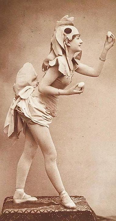 21P Vintage Erotic Photo Art 21 -  Cabaret Girls