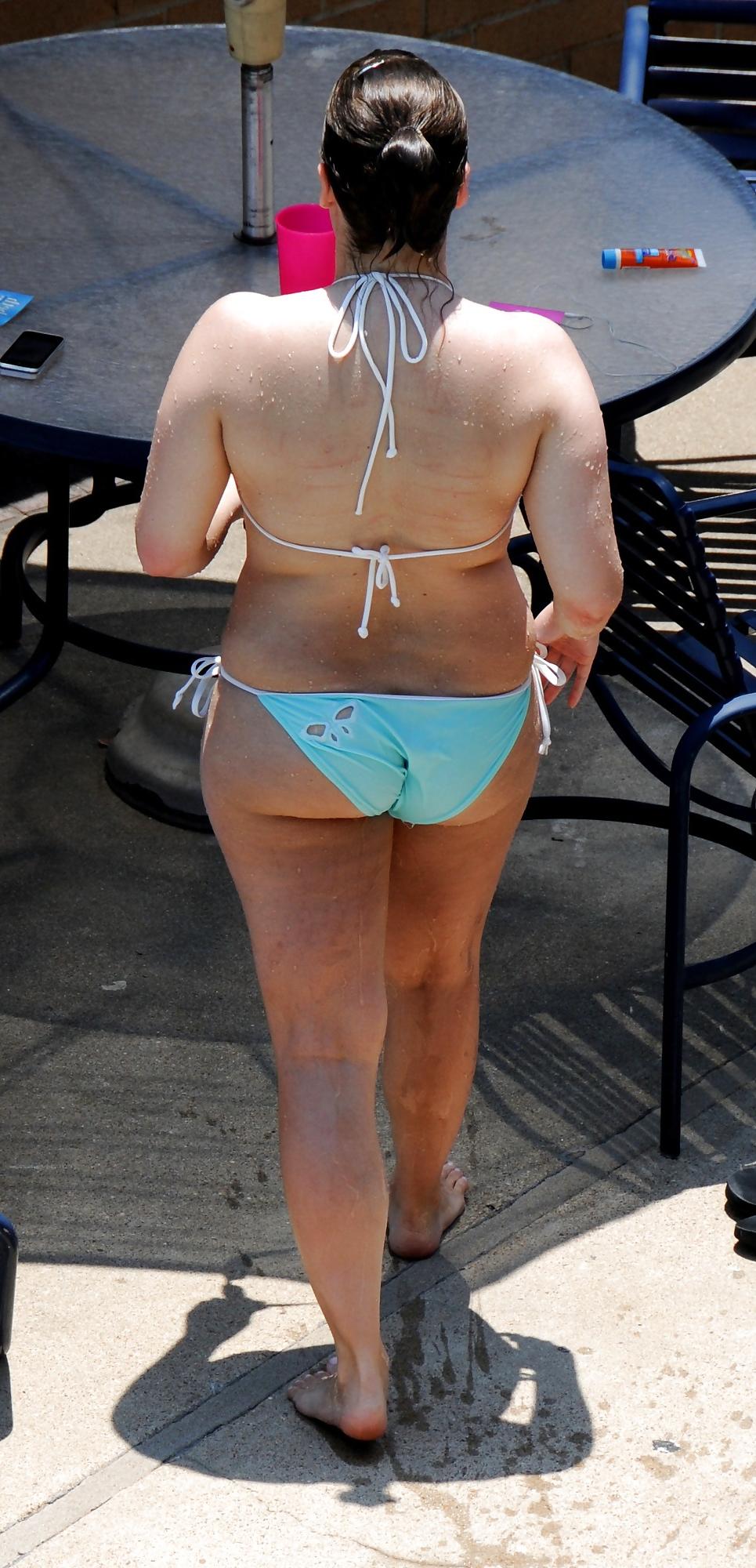 12P Neighbors: more of the curvy one in the cyan bikini