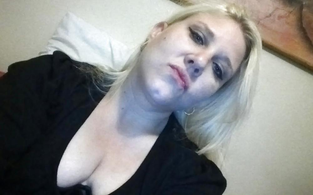 5P Sexy married bbw loves bbc