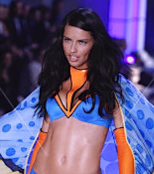 25P Adriana Lima The Goddess