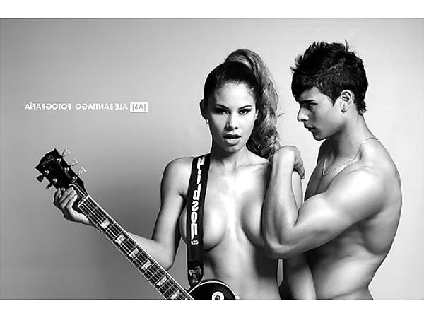 16P Topless photo shoot