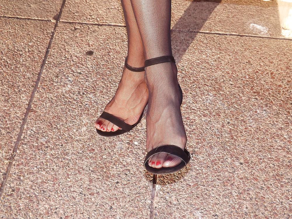 16P Angelica Marie Rios Nylon Feet Around Town