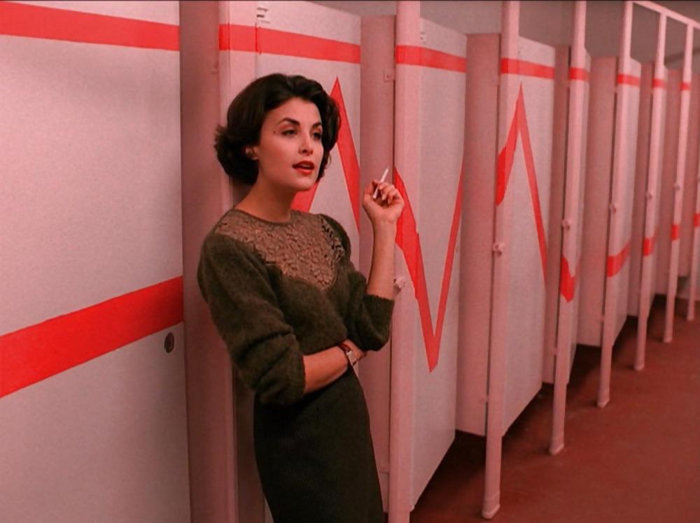 25P Sherilyn Fenn-Hollywood Goddess
