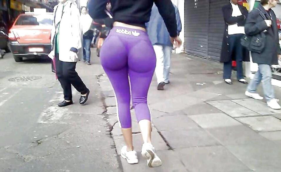 25P Big thick creamy asses in public