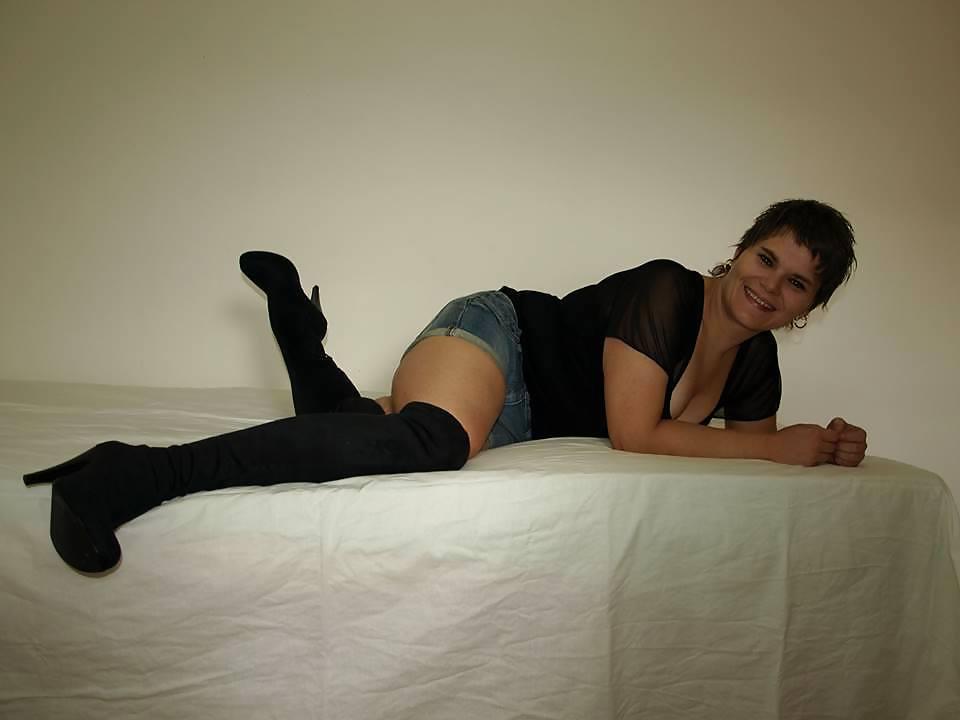 25P Horny Dutch mature facebook bitch