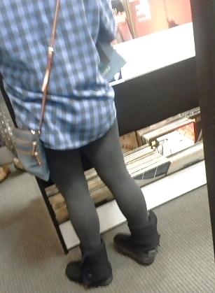 21P Candid Public Legs Feet Pantyhose leggings 