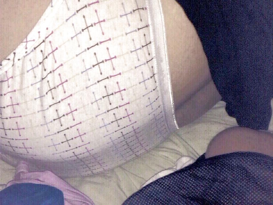 13P Fat bitch in fruit of the loom panties