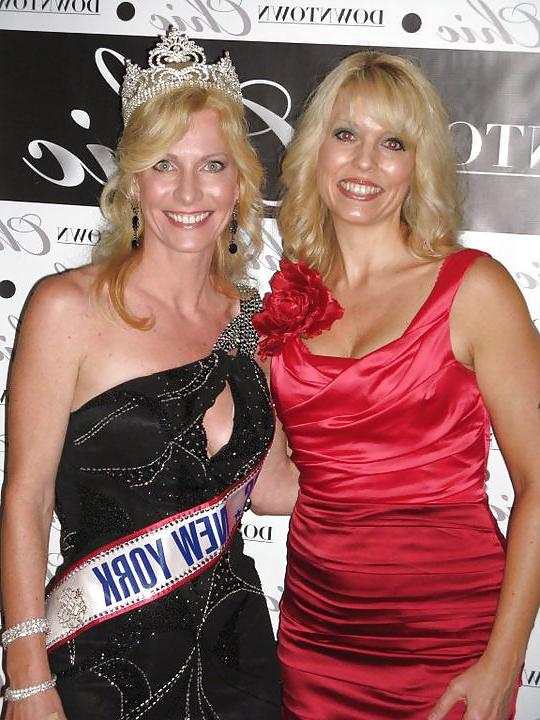 25P Beauty queen milf