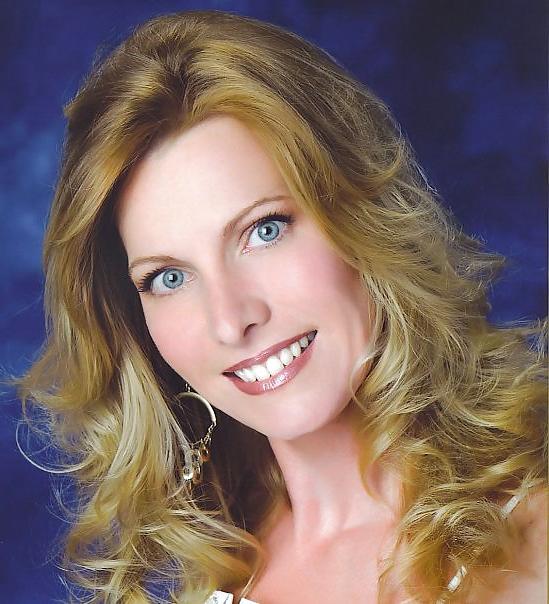 25P Beauty queen milf