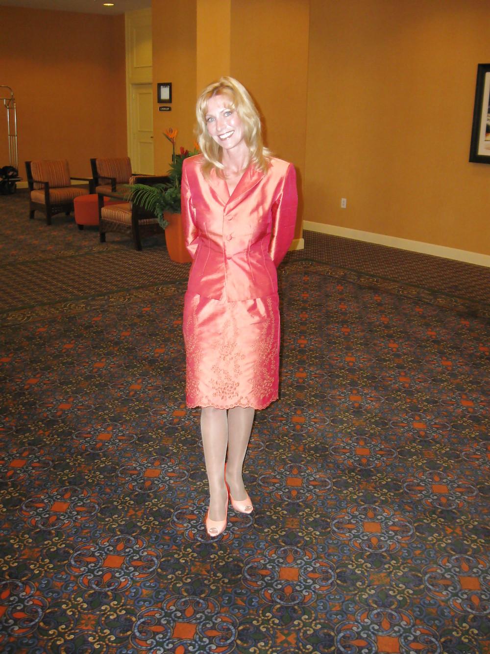 25P Beauty queen milf