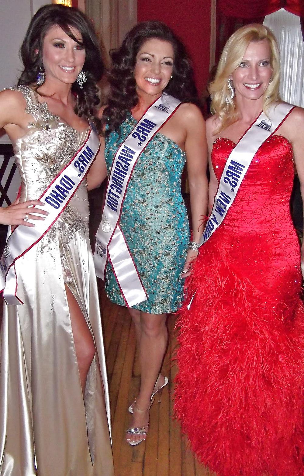 25P Beauty queen milf