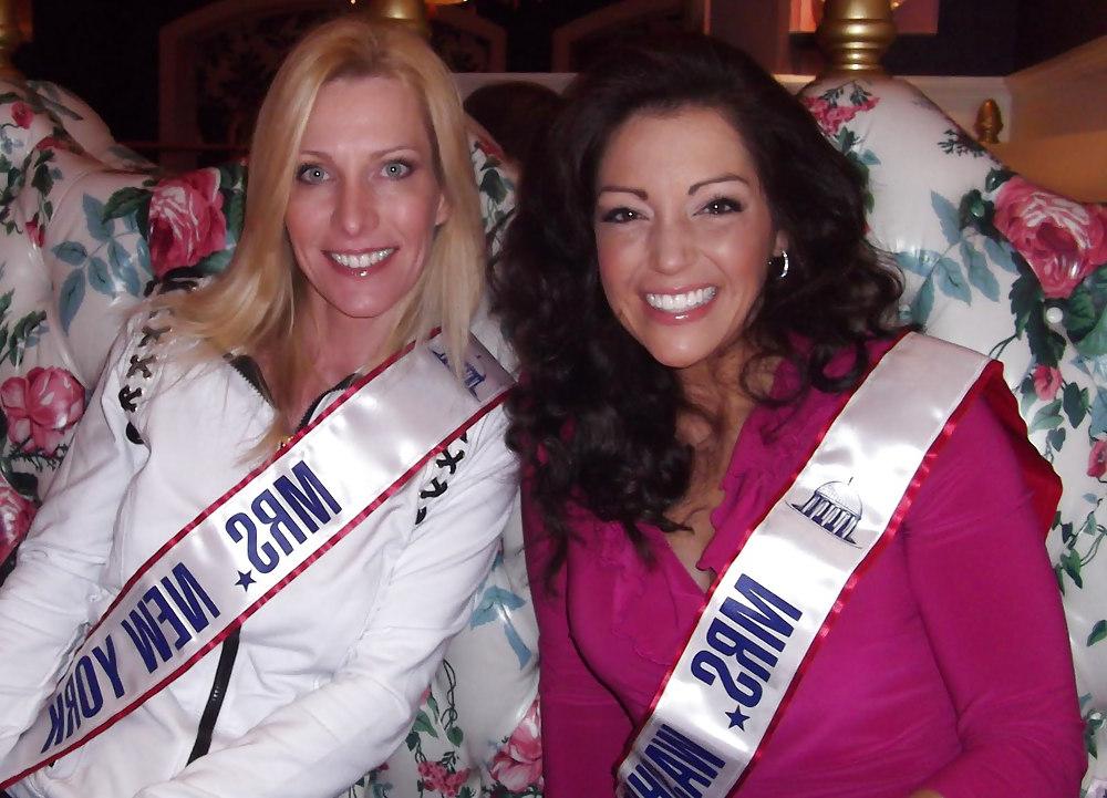 25P Beauty queen milf
