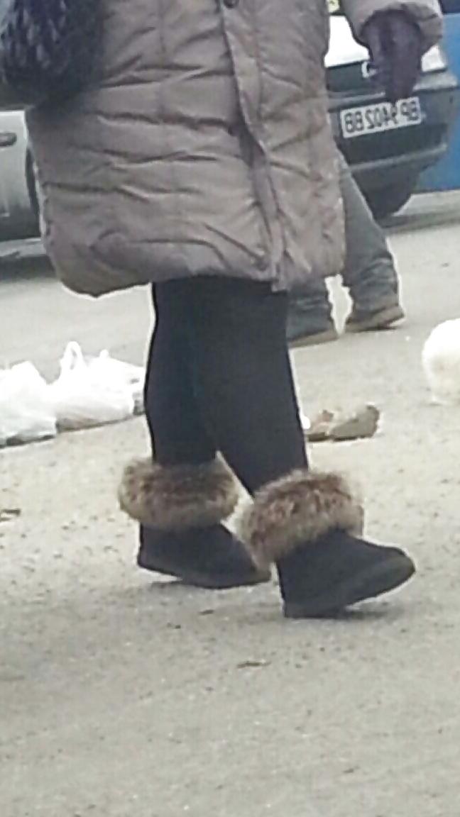 21P Sexy feet old + young romanian