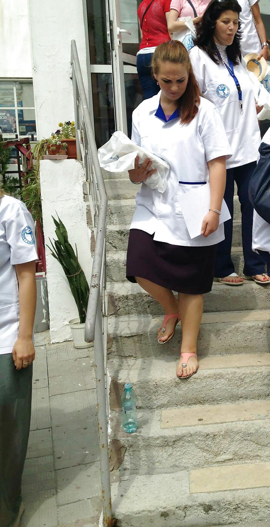 21P Sexy feet old + young romanian