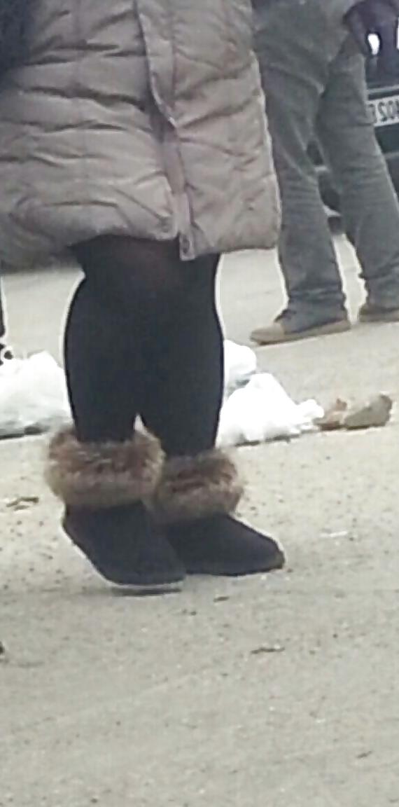 21P Sexy feet old + young romanian