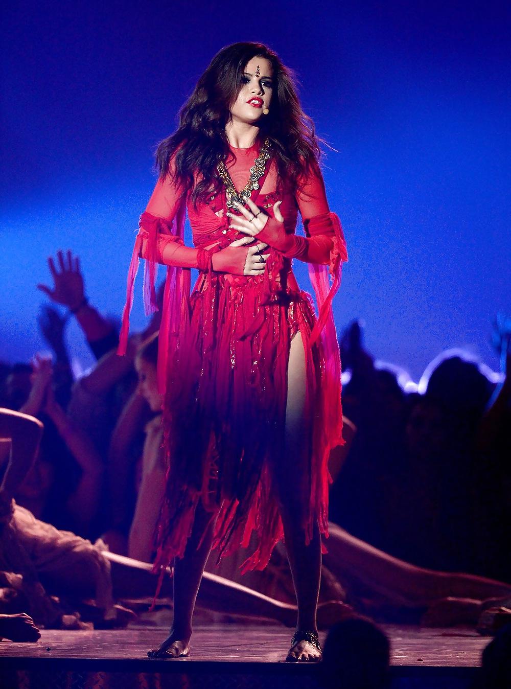 18P Selena Gomez -  Sex-Queen