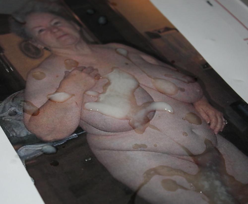 25P Granny Juicy's Hot Cum!