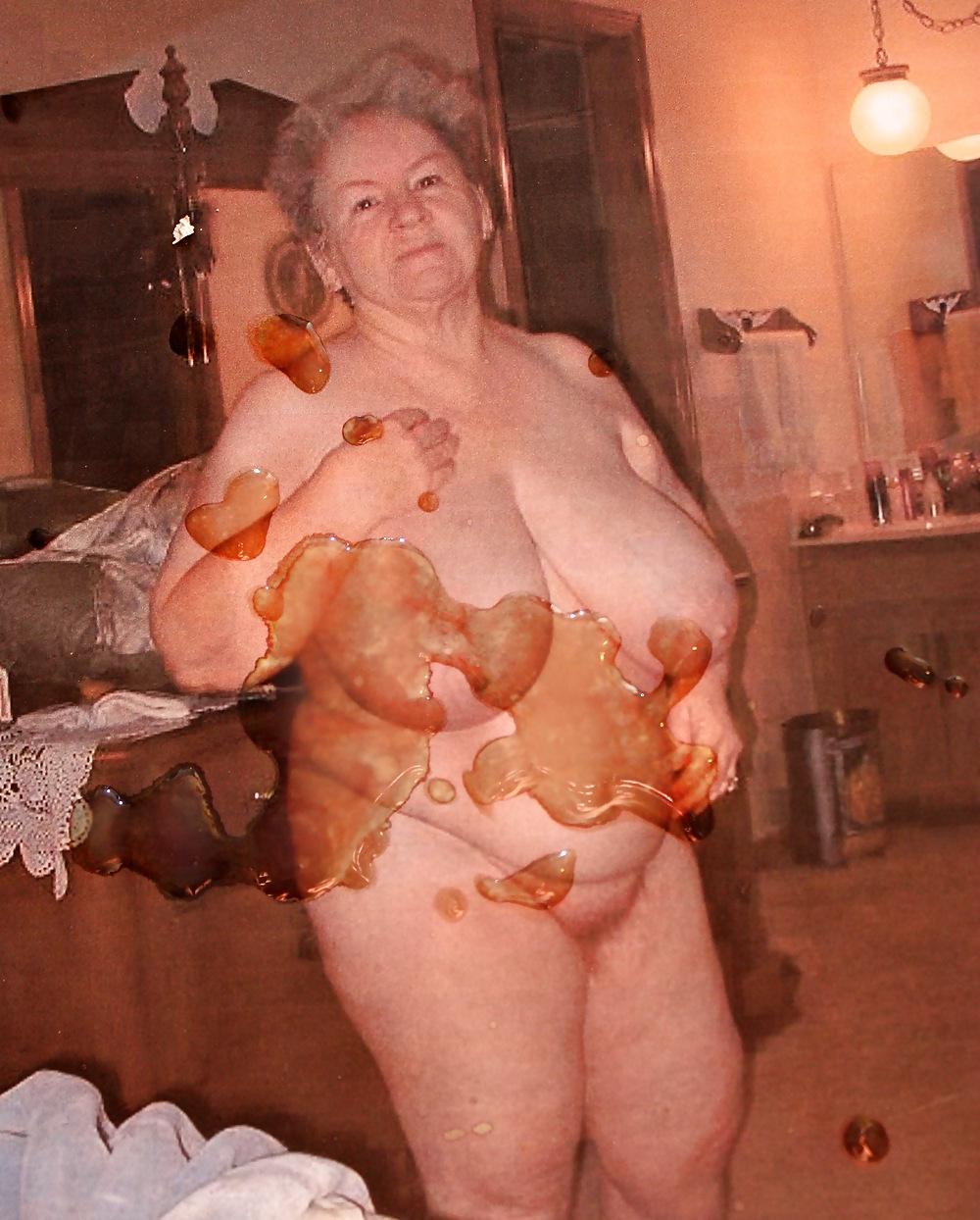 25P Granny Juicy's Hot Cum!