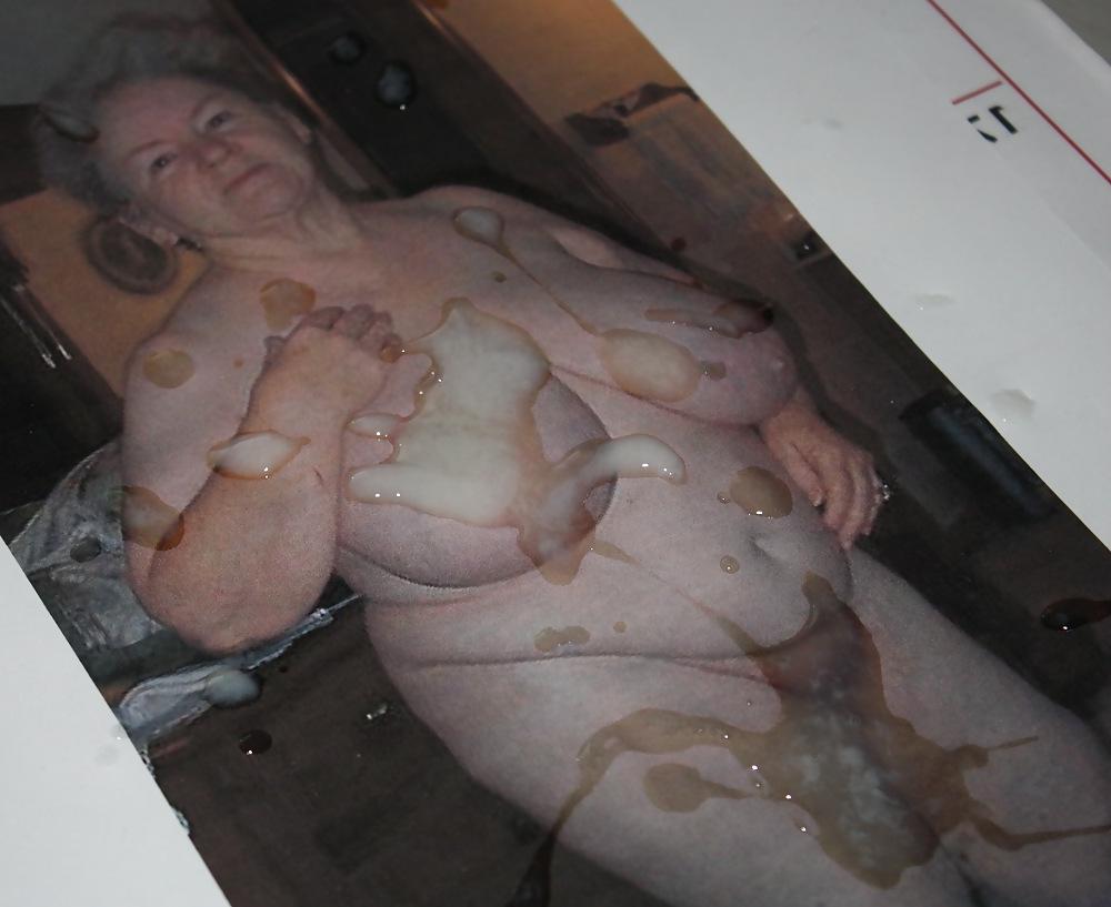 25P Granny Juicy's Hot Cum!