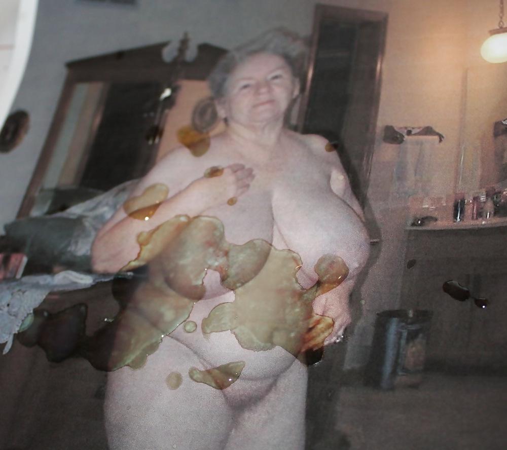25P Granny Juicy's Hot Cum!