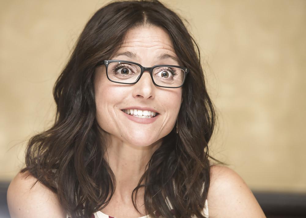 20P Julia Louis Dreyfus - Milf with glasses