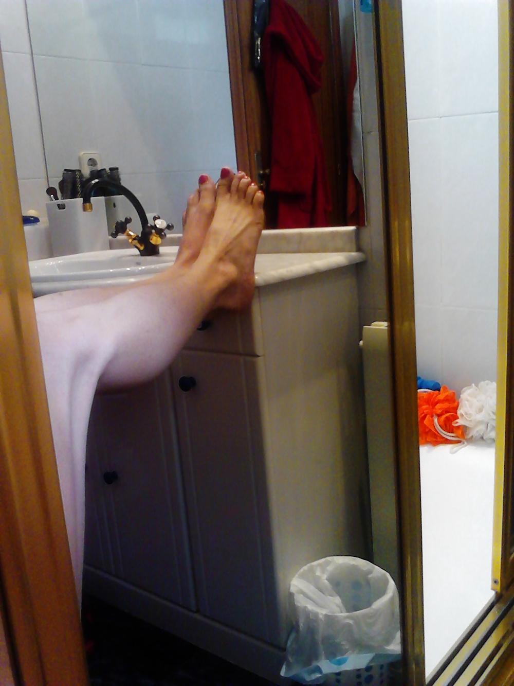 25P Sexy boy feet , gay foot fetish