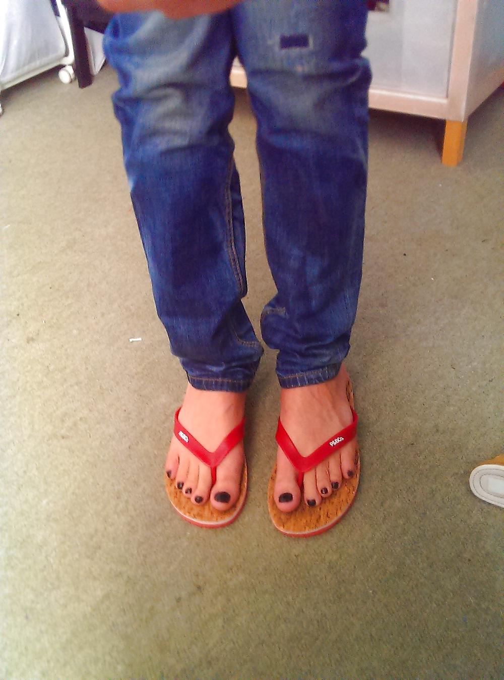 25P Sexy boy feet , gay foot fetish
