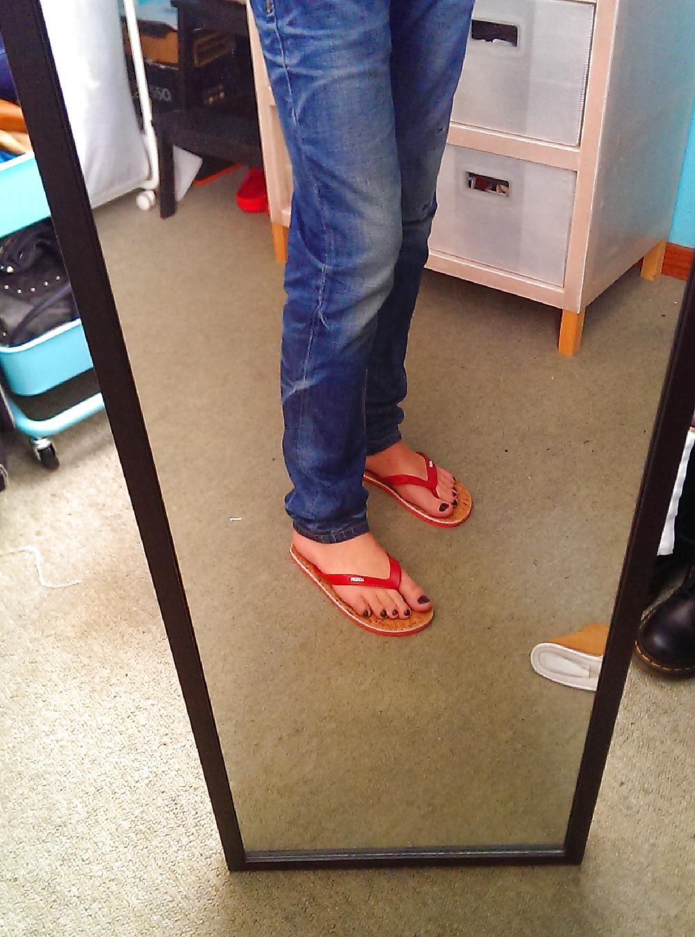 25P Sexy boy feet , gay foot fetish