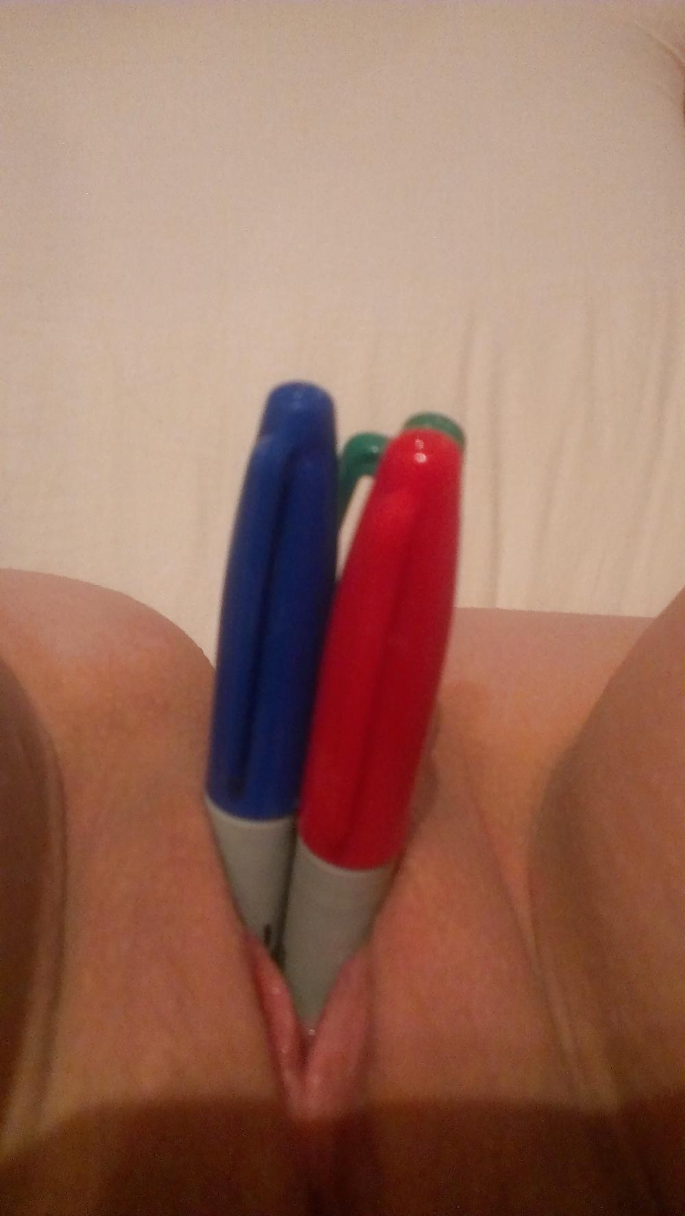 25P Pussy insertions and nipple play