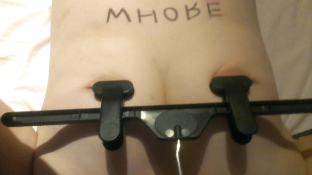 25P Pussy insertions and nipple play