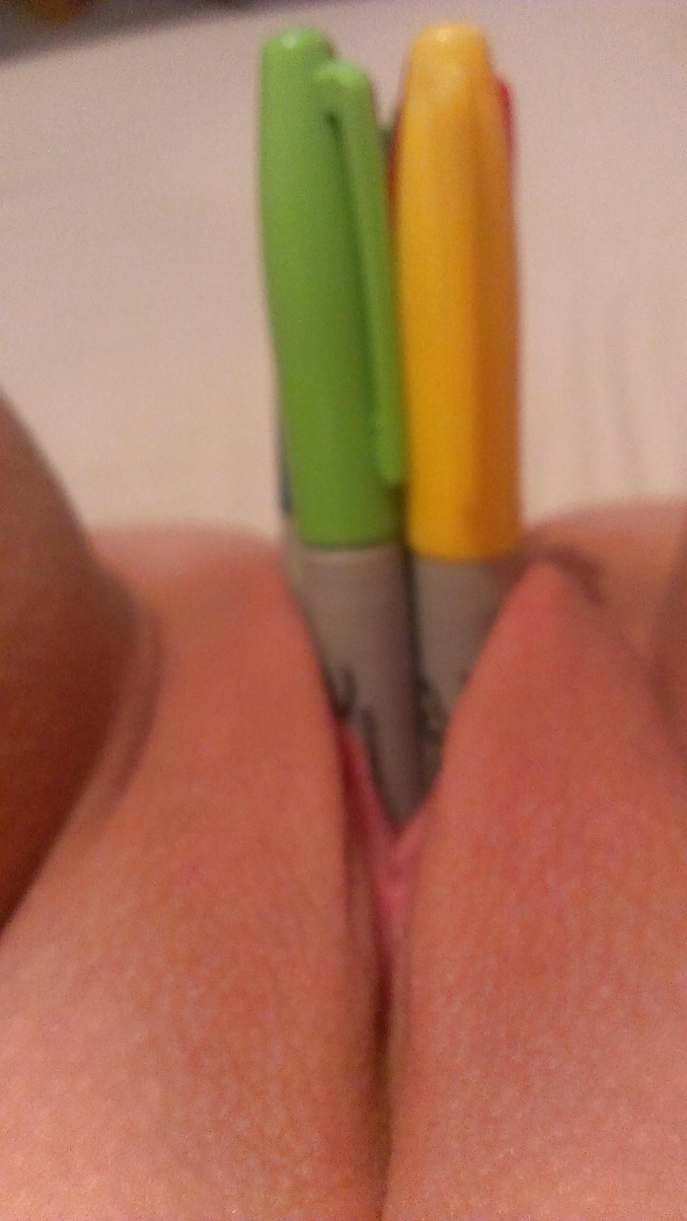 25P Pussy insertions and nipple play