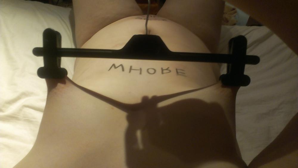 25P Pussy insertions and nipple play