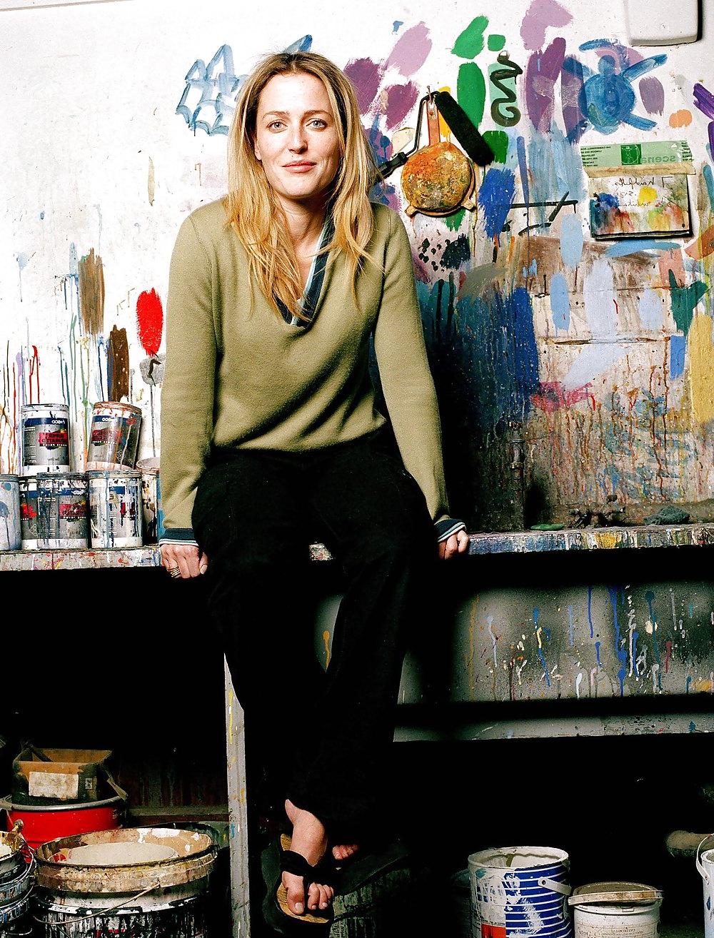 20P Gillian Anderson Feet