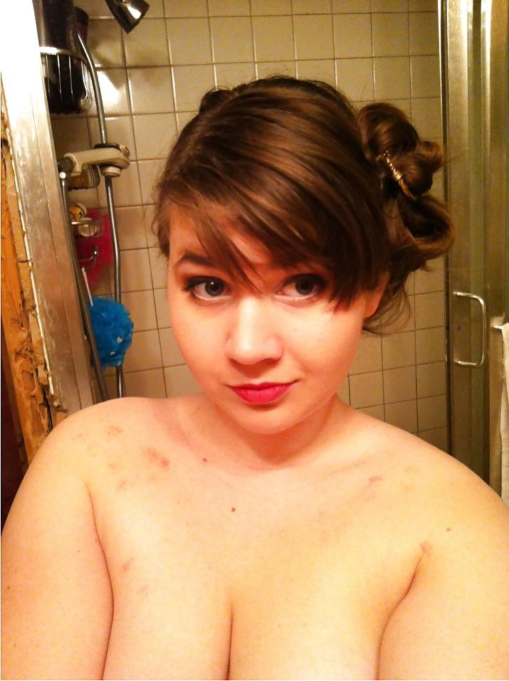 25P Chubby Teen Hottie