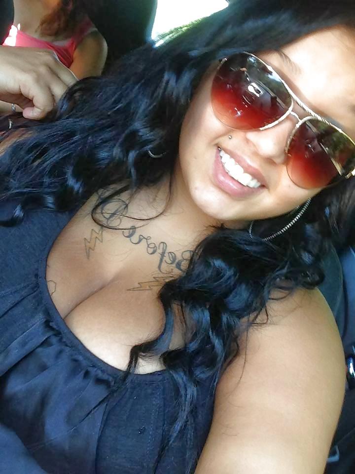 25P Busty Bitch Ashleigh