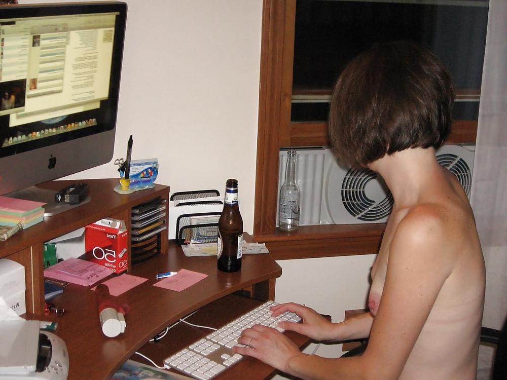 25P Topless at the Computer