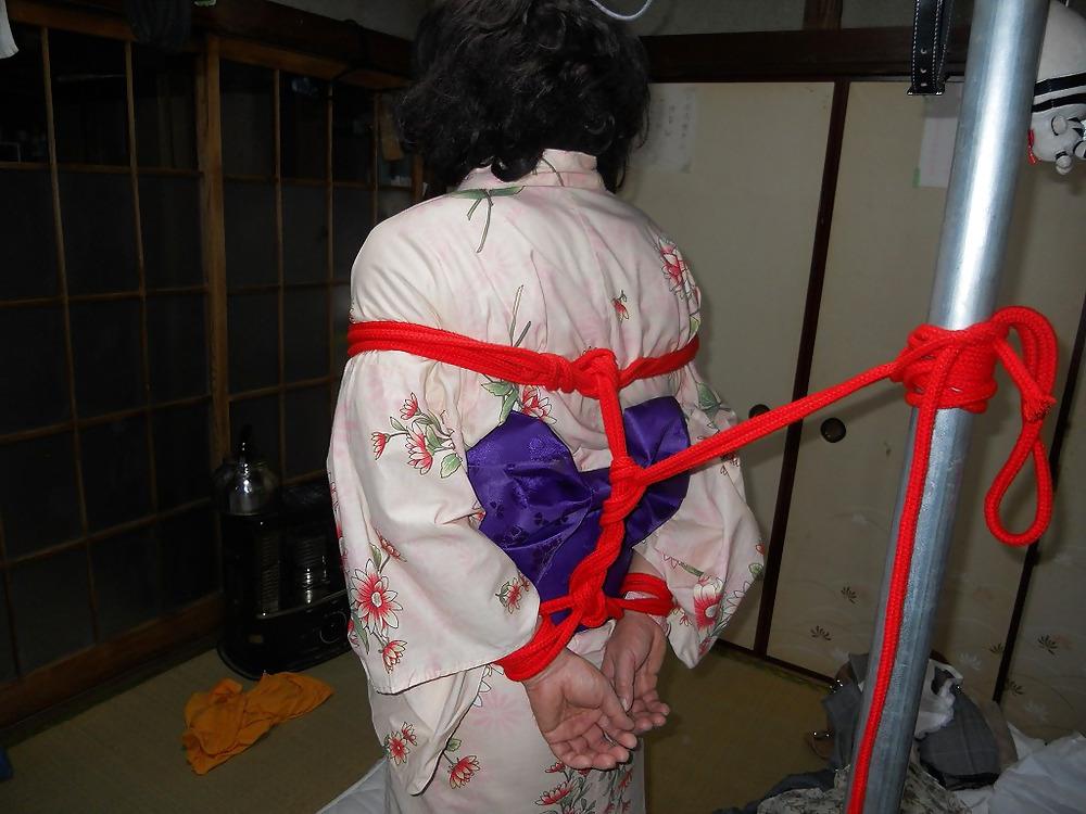 10P Dildo and rope play of wearing kimono 