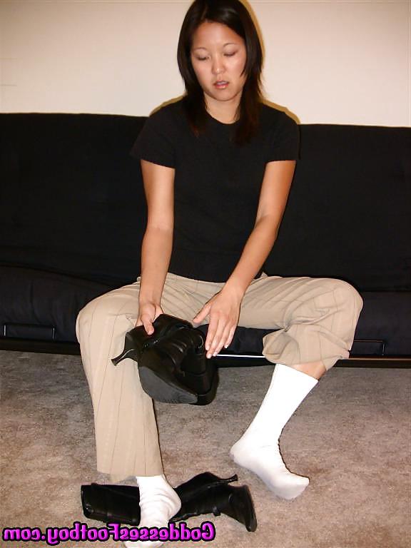 14P Asia Foot Goddess