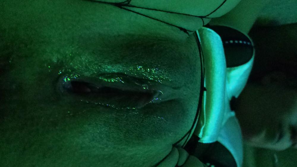 22P Kinky wifes wet pussy