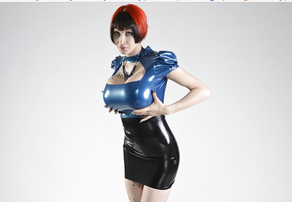 21P Ariane: Fake Tit Goddess!