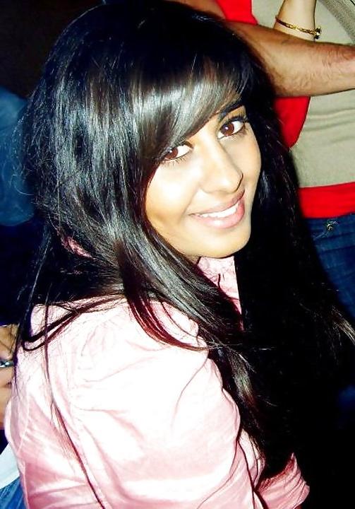 18P Sikh indian london bitch Ayesha