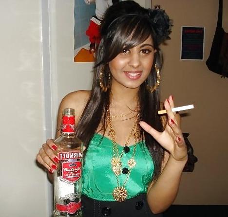 18P Sikh indian london bitch Ayesha