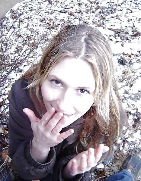 25P 118- HAPPY OUTDOOR IN PUBLIC